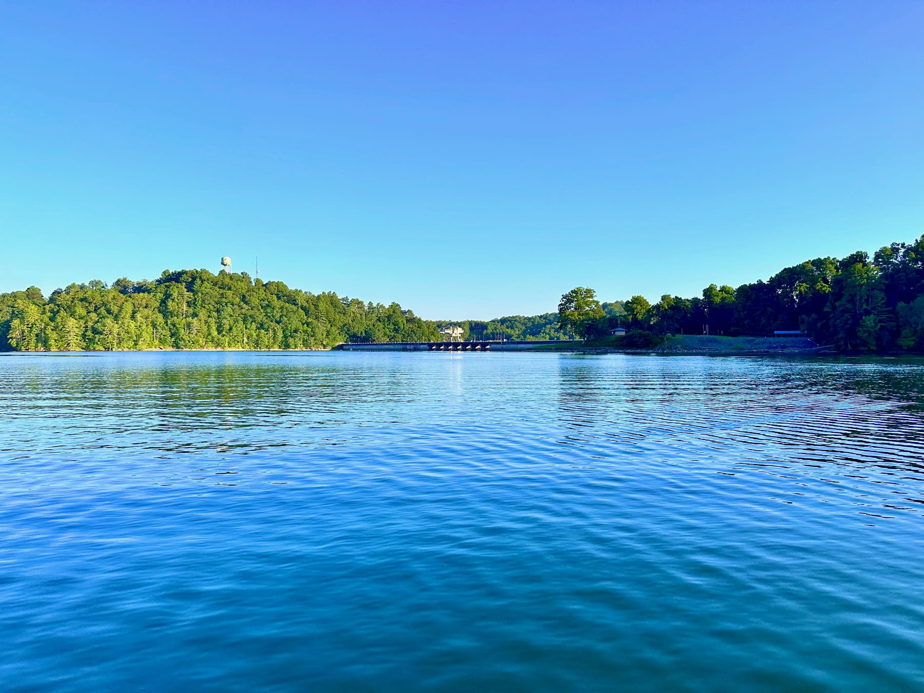 the dam at lake hiwassee